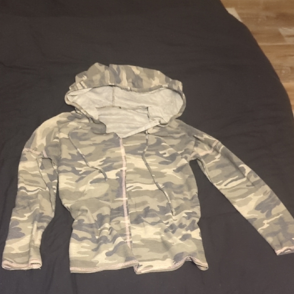 Women's Camo Hoodie